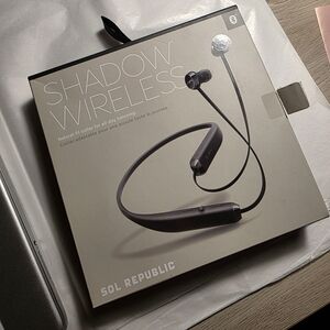 SOL REPUBLIC x SHADOW WIRELESS EARPHONES Black NIB